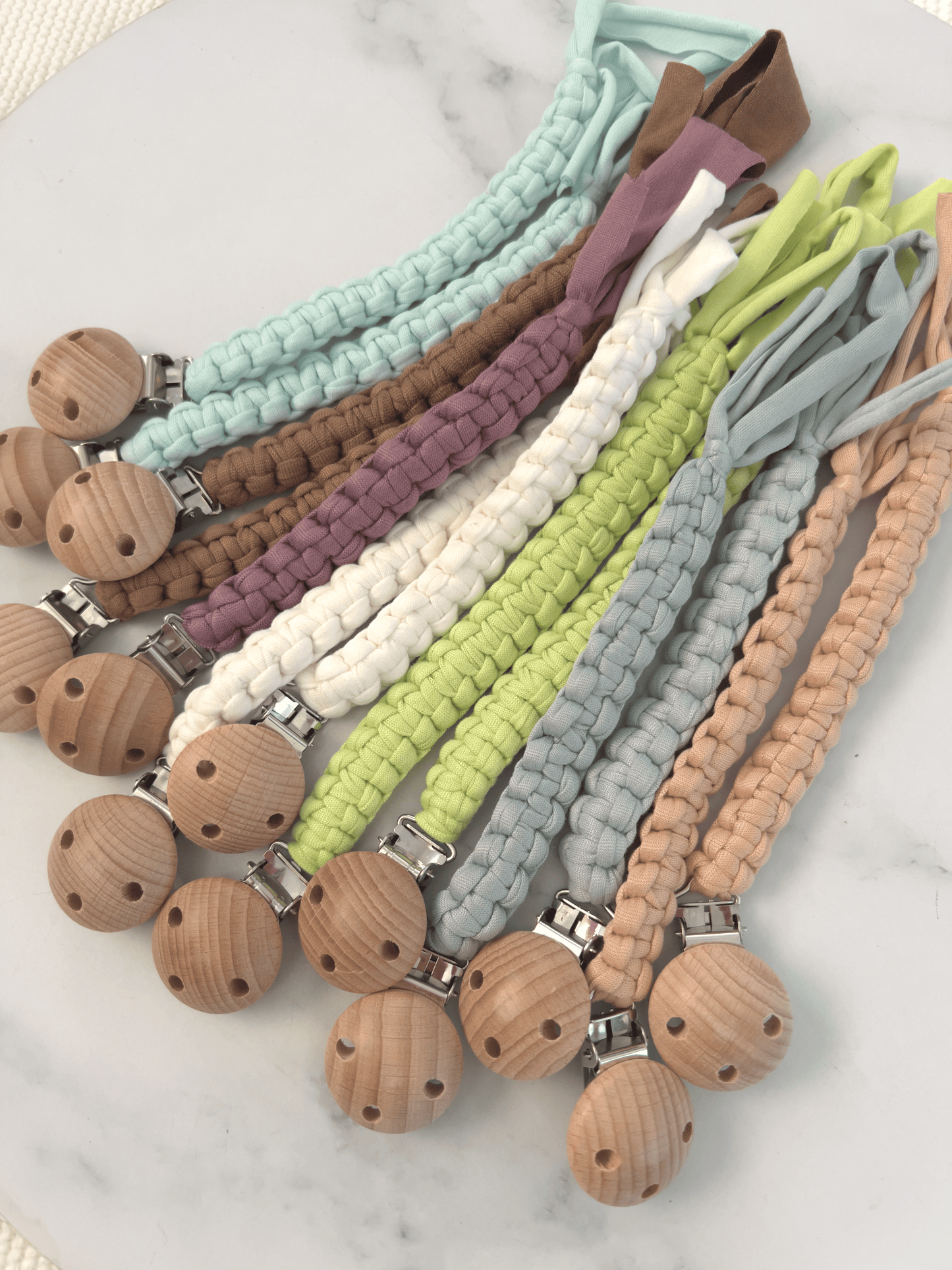 Macrame Dummy Clip