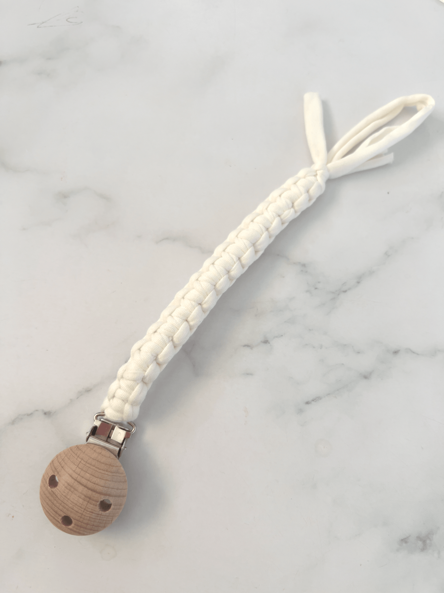 Macrame Dummy Clip