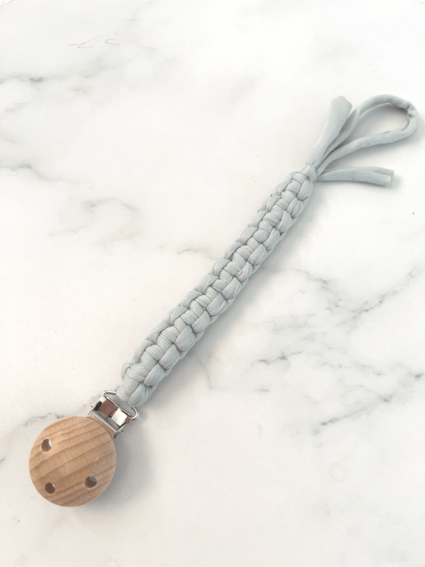 Macrame Dummy Clip