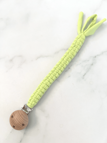 Macrame Dummy Clip