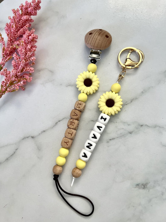  Personalised Dummy Clip & Key Ring - Daisy  