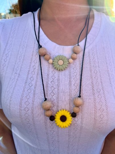  Flower Silicone Wooden Necklace  