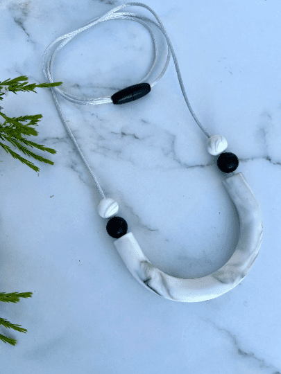  Simple Elegant Silicone Necklace  